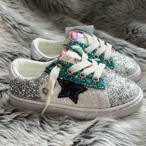Lola and the boys star girl glitter shoes, size 29.NWT